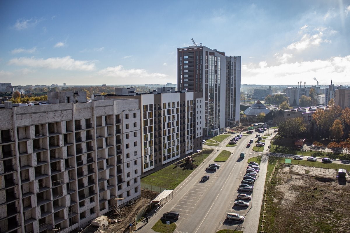 В центре Бреста сдали дом с модными планировками. Узнали, по чем там квартиры