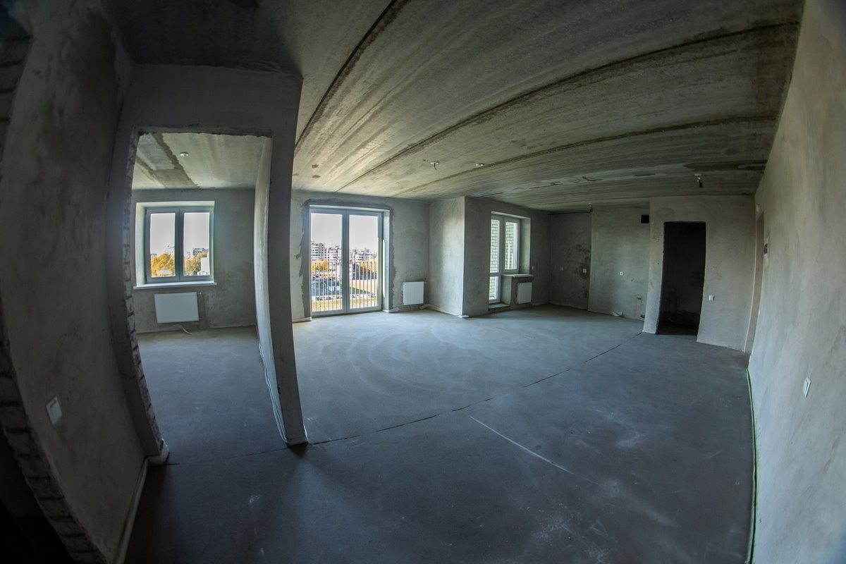 В центре Бреста сдали дом с модными планировками. Узнали, по чем там квартиры