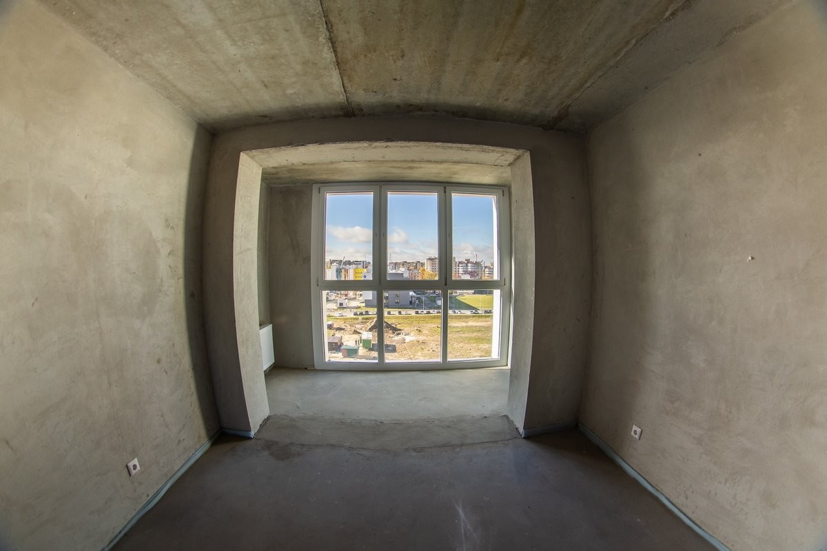 В центре Бреста сдали дом с модными планировками. Узнали, по чем там квартиры