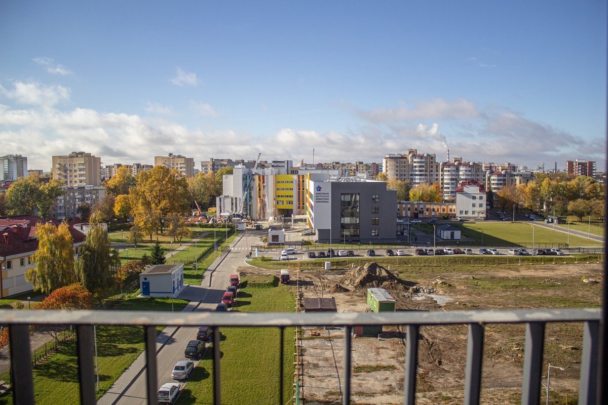 В центре Бреста сдали дом с модными планировками. Узнали, по чем там квартиры