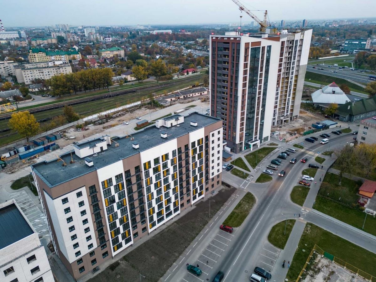 В центре Бреста сдали дом с модными планировками. Узнали, по чем там квартиры