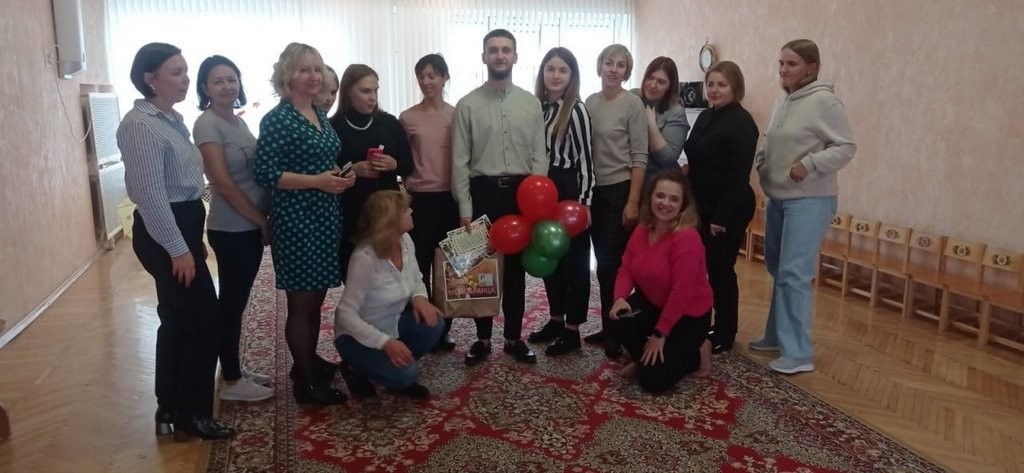 В Бресте в детском саду №35 в армию провожали молодого специалиста, руководителя физического воспитания.