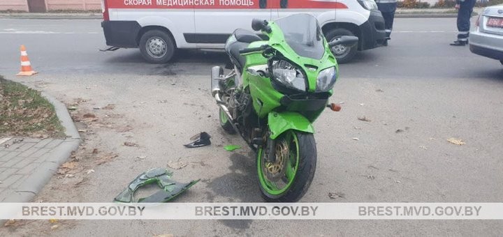 Таксист сбил мотоциклиста в Барановичах