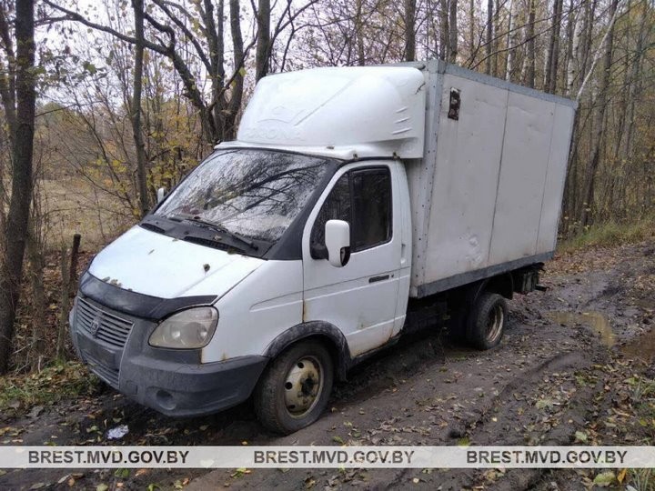 В Ганцевичском районе угнали автомобиль