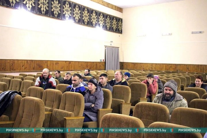 Как в ОАО «Лопатино» решается проблема пьянства и алкоголизма среди работников (Брестская область)