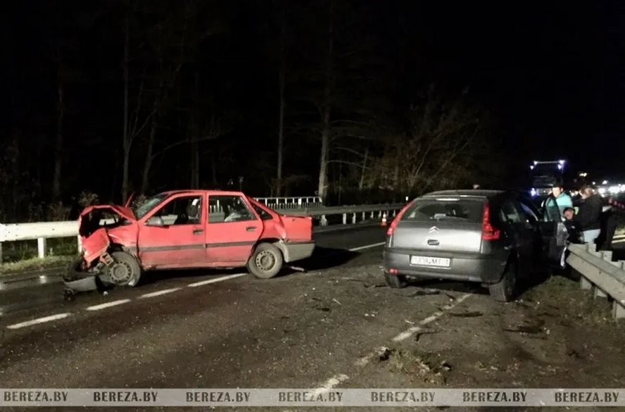 Четыре человека пострадали в ДТП в Березовском районе
