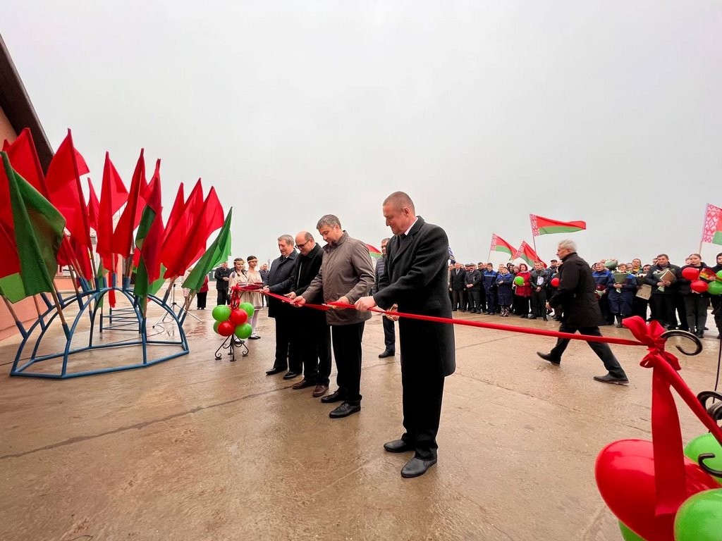 Молочно-товарная ферма на 720 голов в аг. Русиновичи Ляховичского района открыта!