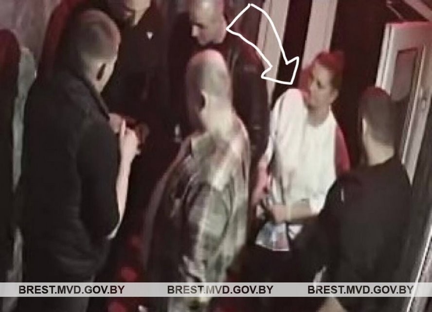 В Бресте милиция устанавливает личности мужчины и женщины