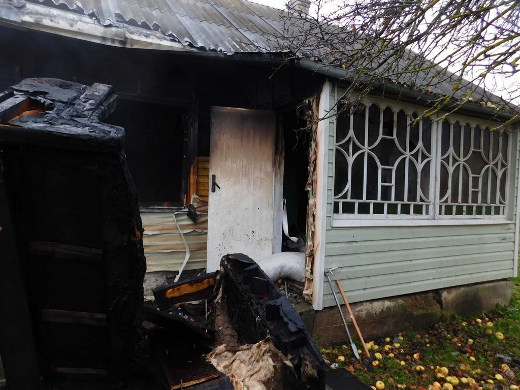 Случай в Беларуси: пятилетний мальчик поджег шторы