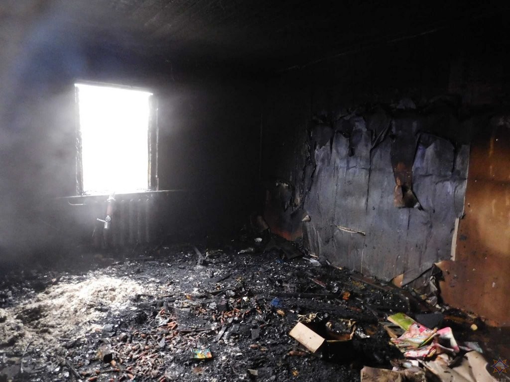 Случай в Беларуси: пятилетний мальчик поджег шторы