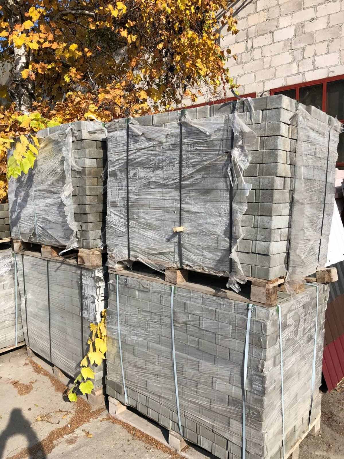 «Строй с нами» в Бресте и Малорите: строительство домов под ключ, продажа стройматериалов, услуги гидроманипулятора