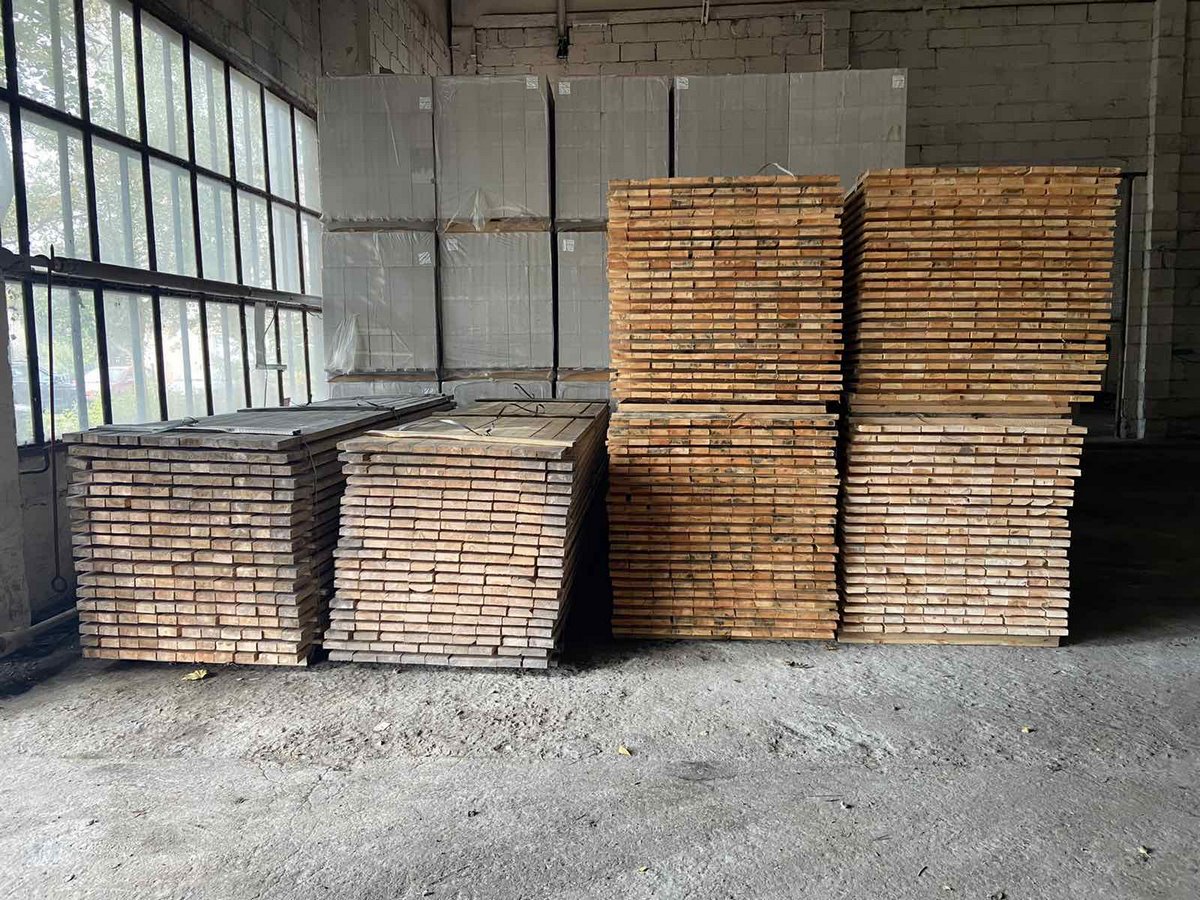 «Строй с нами» в Бресте и Малорите: строительство домов под ключ, продажа стройматериалов, услуги гидроманипулятора