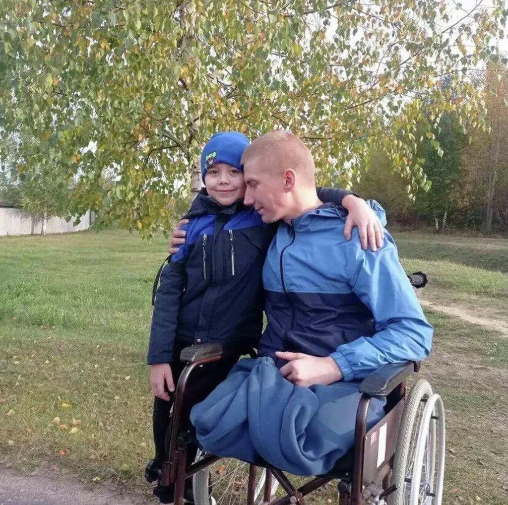 «Ты не встанешь…» – белорус потерял в ДТП ноги и учится жить заново