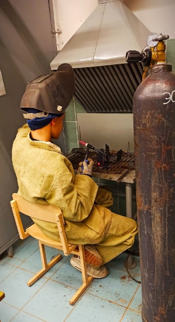 В Барановичах выбрали лучшего юного электрогазосварщика