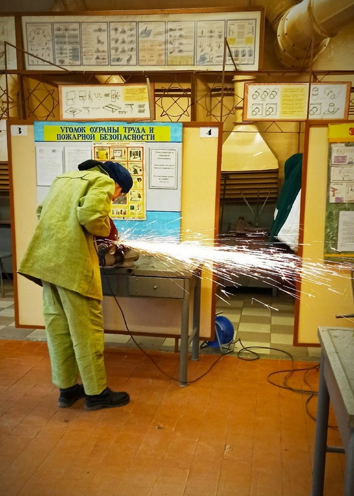 В Барановичах выбрали лучшего юного электрогазосварщика