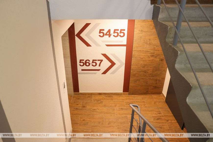 Вдове Владимира Карвата помогли переселиться в новую квартиру в Бресте