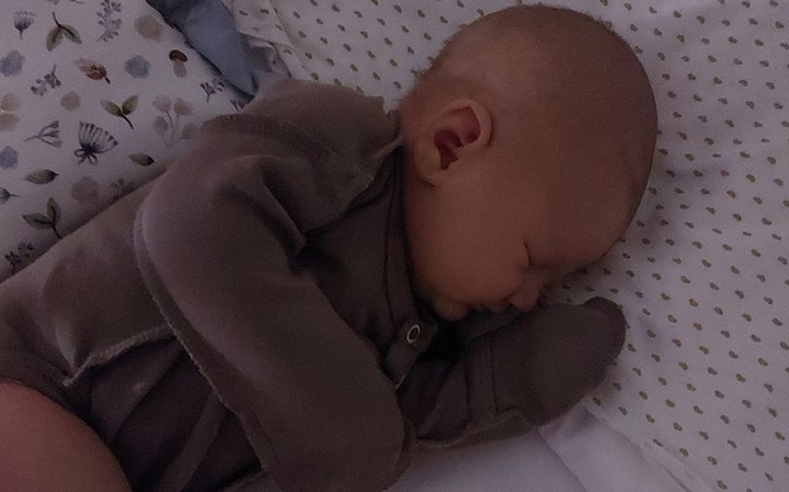 В 19 лет жительница Барановичей родила богатыря