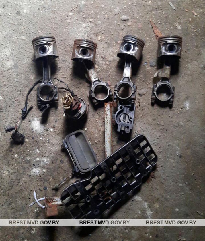 Житель Брестской области украл автозапчасти и сдал их на металлолом