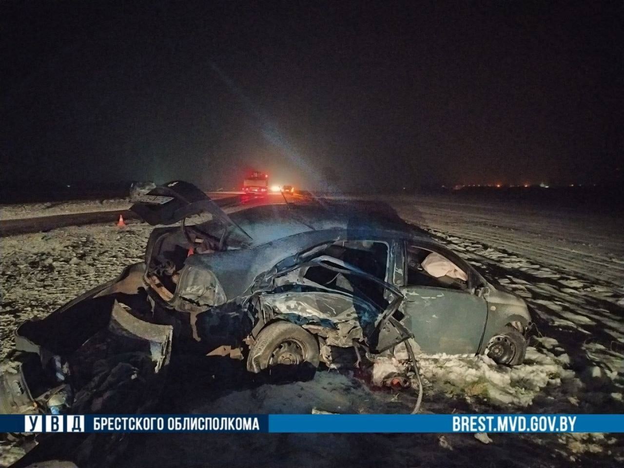 ДТП в Березовском районе: один погибший, четверо пострадавших