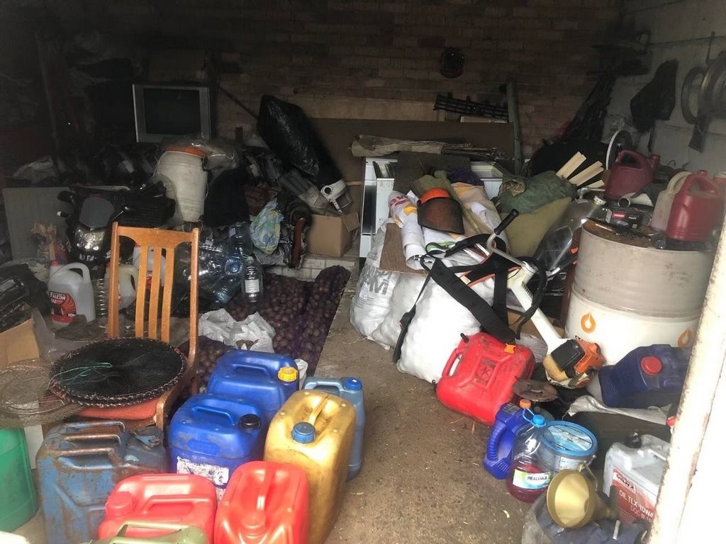 Житель Брестского района хранил на своем подворье около 300 литров «дизеля»