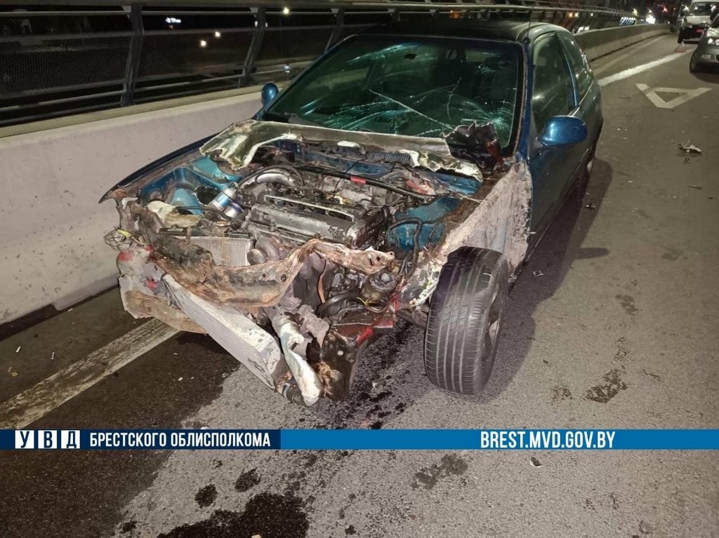В Бресте на Кобринском мосту произошло ДТП