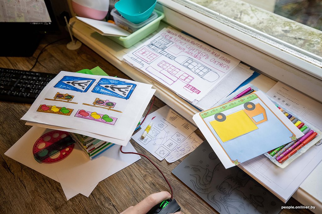 «Врачи при виде сына рты открывали». В свои 14 лет этот парень вырос до 214 сантиметров