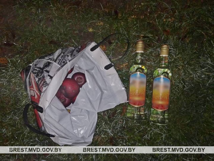 Схватил пакет с двумя бутылками водки - и скрылся. Вечерний уличный грабеж в Иваново