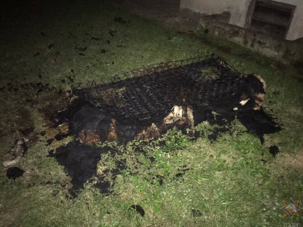 На пожаре в Ивацевичах хозяина квартиры спас сосед