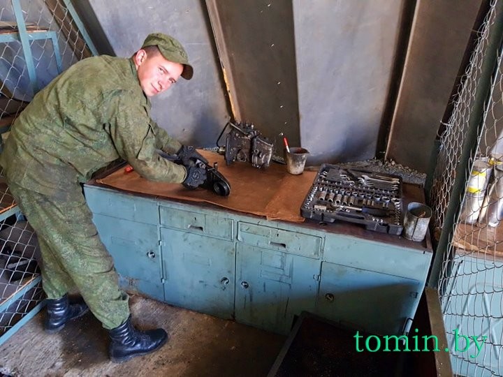 Как брестские ракетчики переводят технику на зимний период эксплуатации