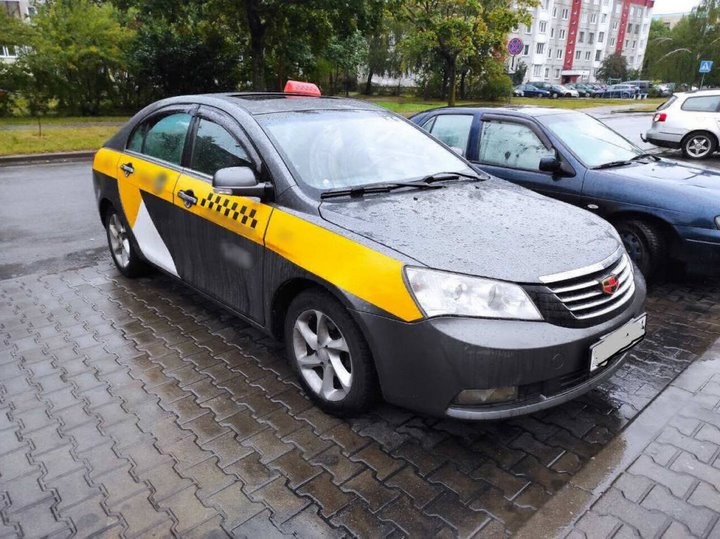 Житель Бреста угнал такси вместе с пассажирами