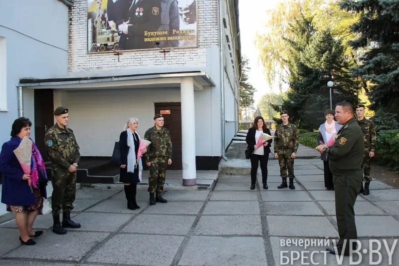 «Брестское небо надежно защищено». Воины-ракетчики 115 ЗРП пригласили в гости мам