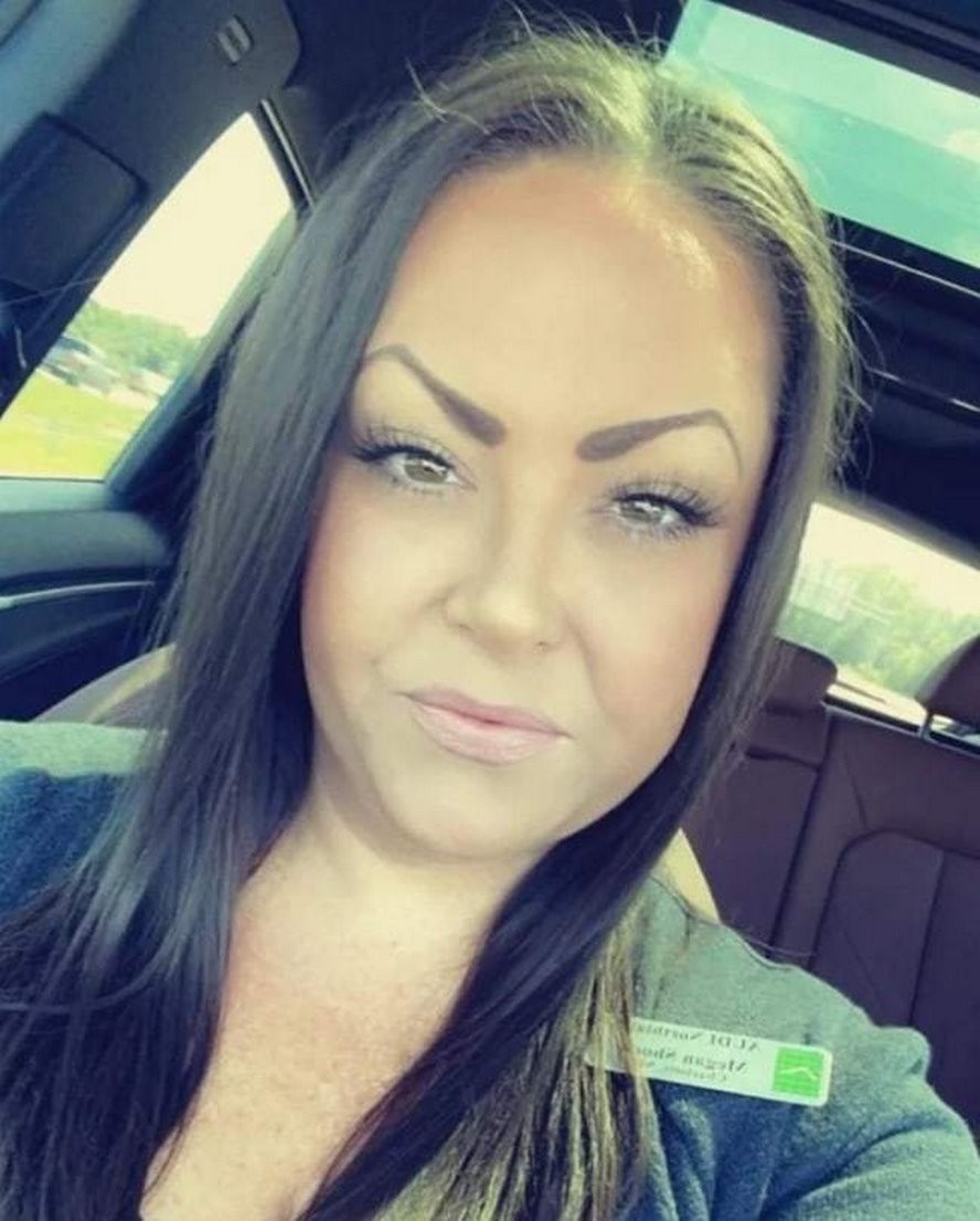 Ох уж эти брови. Фото девушек, которые чрезмерно увлеклись современными трендами