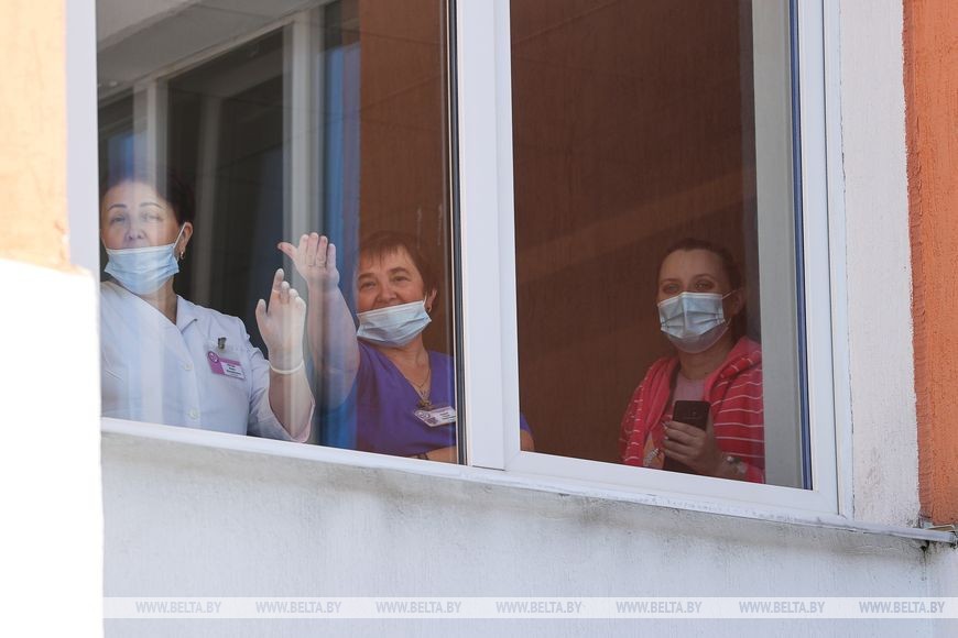 Репортаж из брестского роддома в День матери