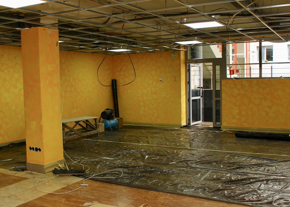 За 36 дней из кафе «Версаль» в «Компот». Заведение во Дворце водных видов спорта провело ребрендинг. Что изменилось?