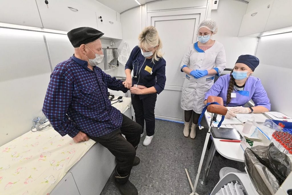 Как в приграничных деревнях работает медцентр на колесах (Брестская область)