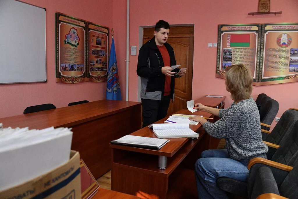 Как проходит призыв в военкоматах Беларуси
