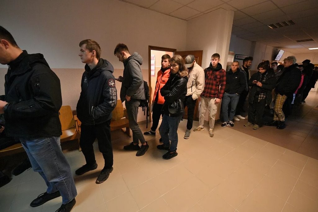 Как проходит призыв в военкоматах Беларуси