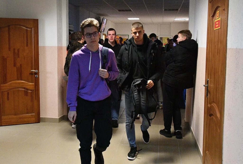 Как проходит призыв в военкоматах Беларуси