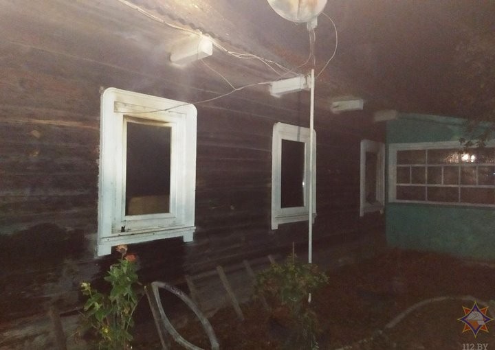 На пожаре в Ивацевичском районе хозяин дома спас сожительницу