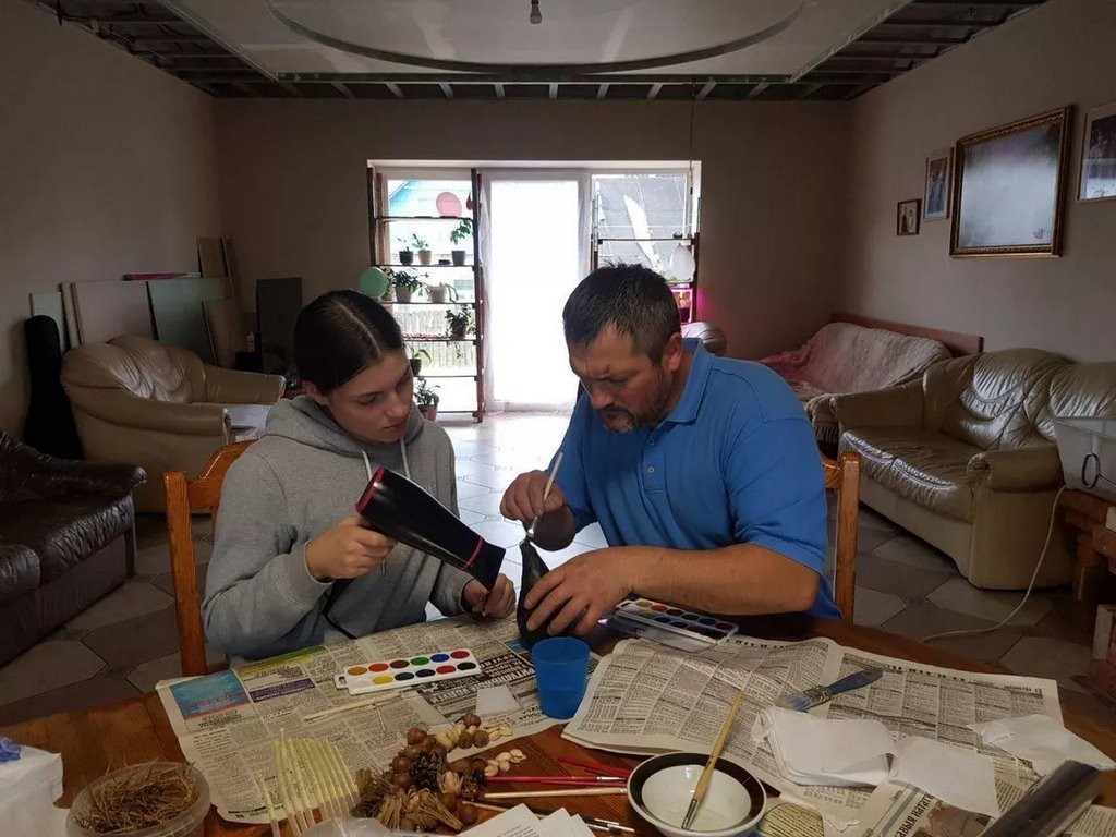 «Можно буду называть тебя папой?» – как белорус взял на воспитание 9 детей