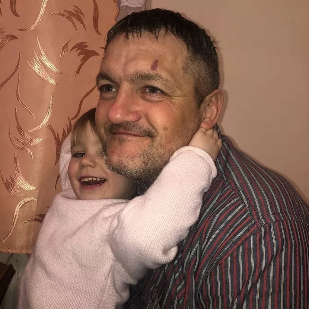 «Можно буду называть тебя папой?» – как белорус взял на воспитание 9 детей