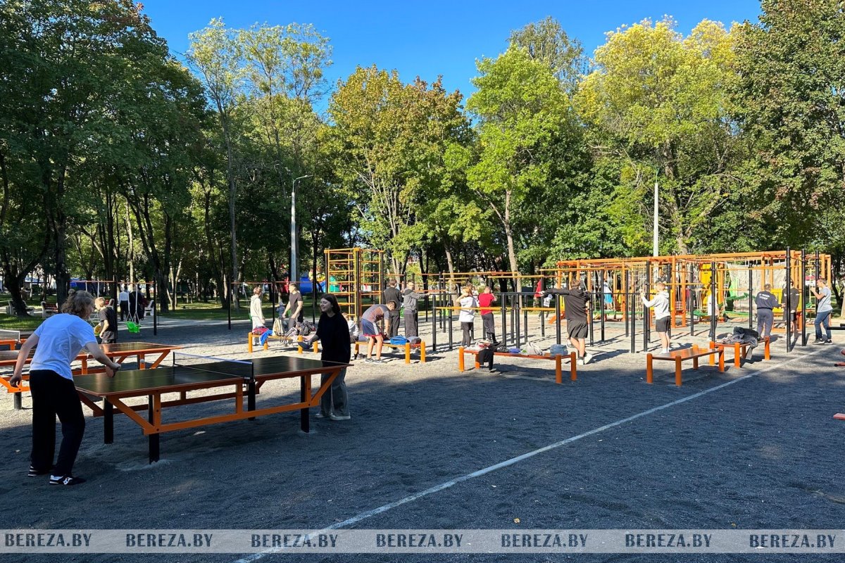 Жители и гости Белоозерска отмечают 65-летие города