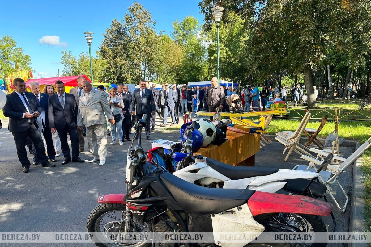 Жители и гости Белоозерска отмечают 65-летие города