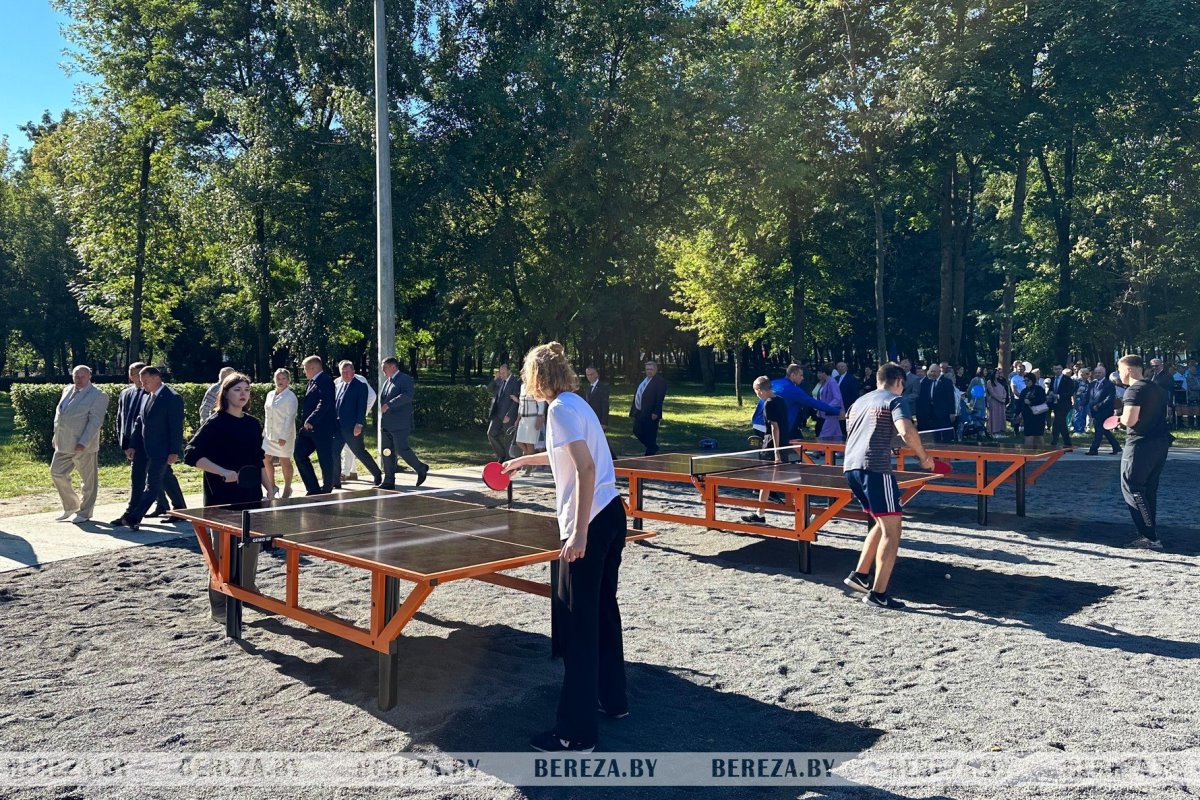 Жители и гости Белоозерска отмечают 65-летие города