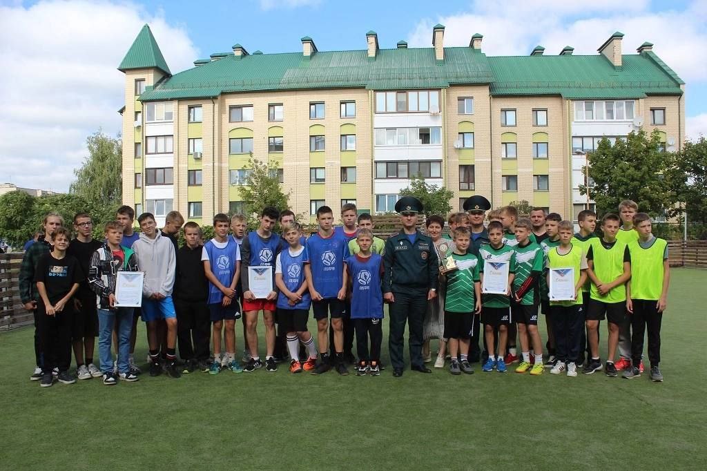 Соревнования по мини-футболу прошли в 19-й средней школе г. Бреста