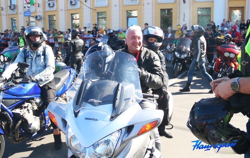Более 800 байкеров! Мотосезон-2023 закрылся в Барановичах