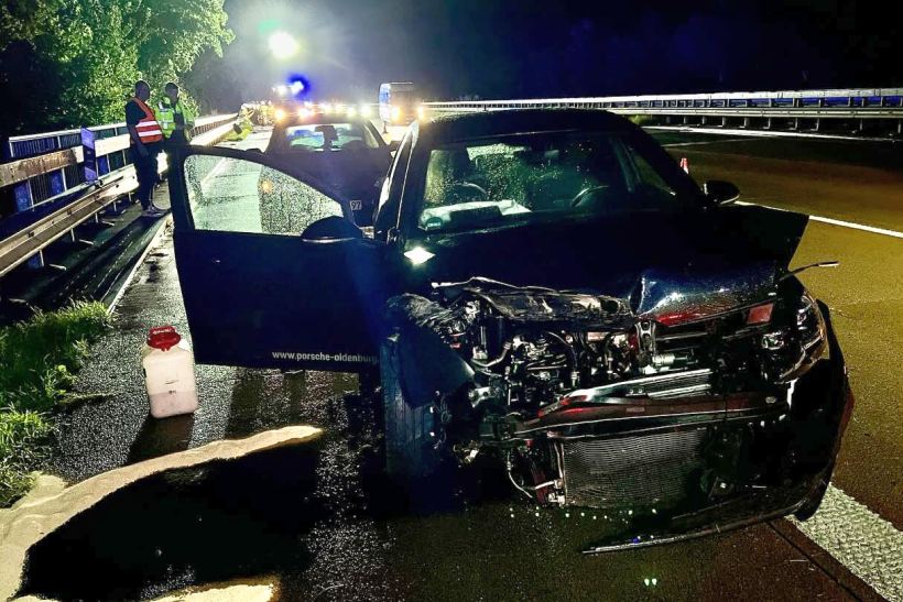 В Германии в отпавшее от фуры белоруски колесо врезался Volkswagen