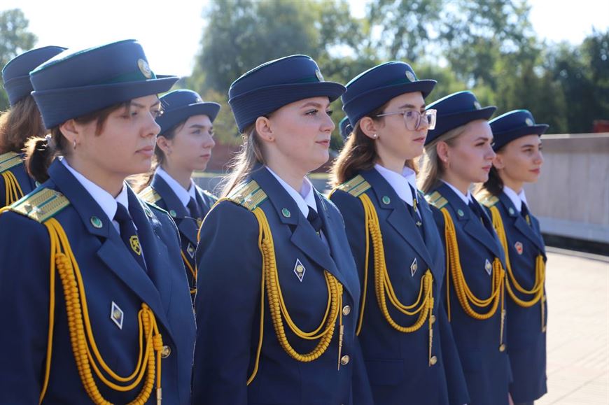 Почти 40 новобранцев-таможенников приняли присягу в Брестской крепости