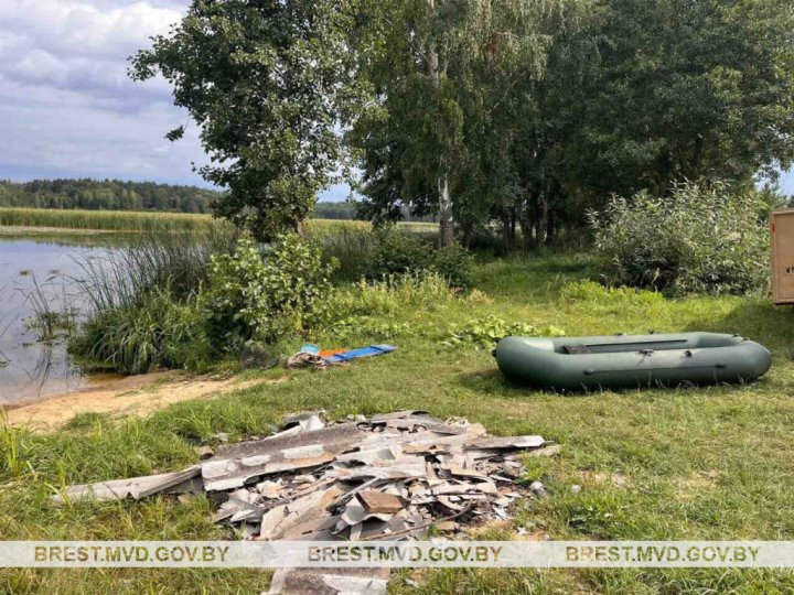 В Ляховичском районе двое парней подожгли беседку ради забавы