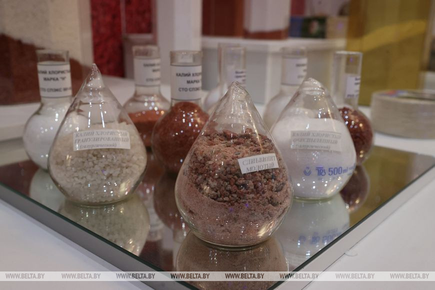 «На пенсии мне снится шахта». Узнали, каково это - проработать под землей 35 лет